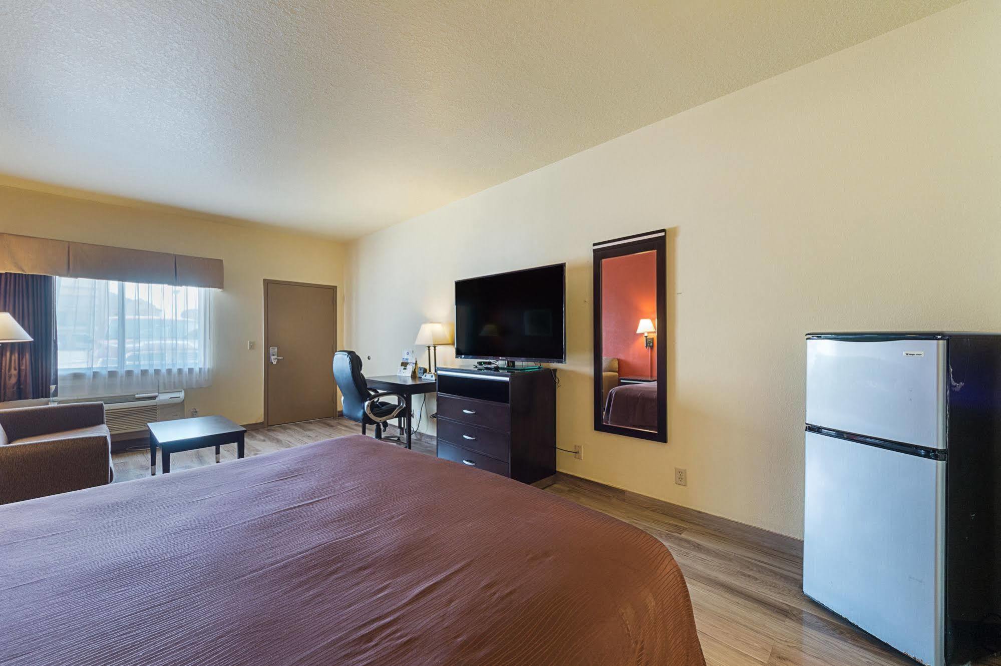 Lone Star Inn And Suites Victoria Extérieur photo