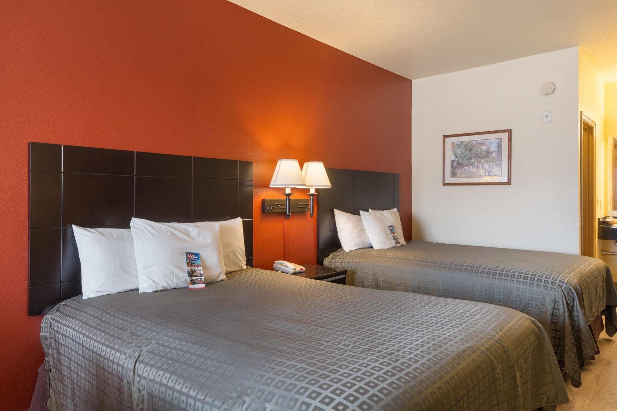 Lone Star Inn And Suites Victoria Extérieur photo