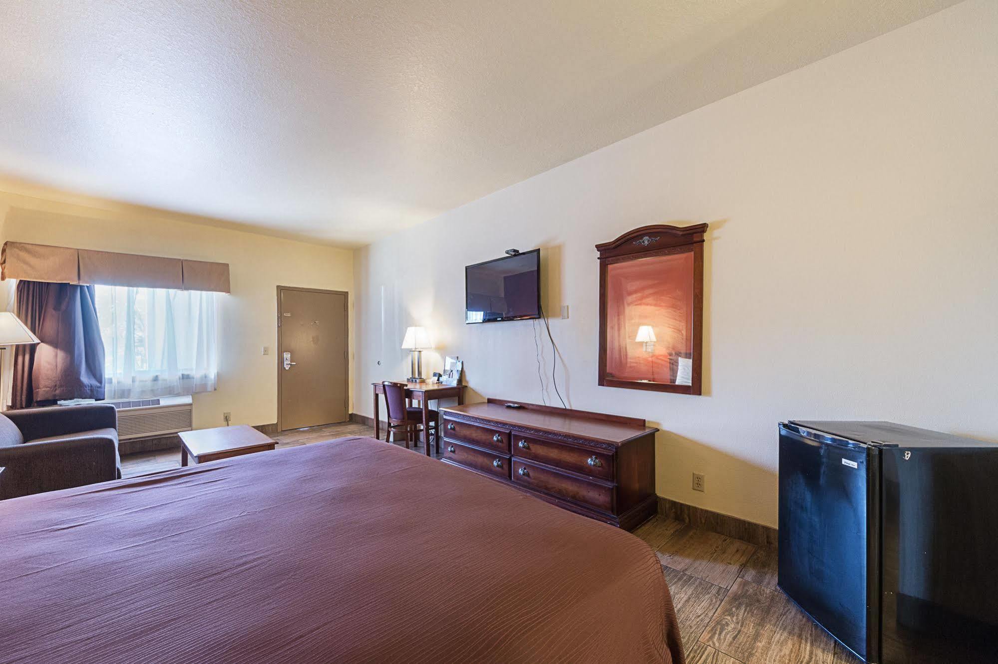 Lone Star Inn And Suites Victoria Extérieur photo